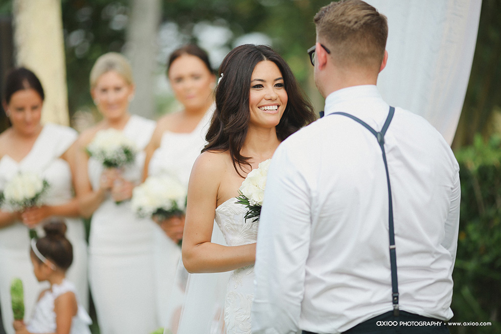 Axioo: That Sunshiny Retro Vibe